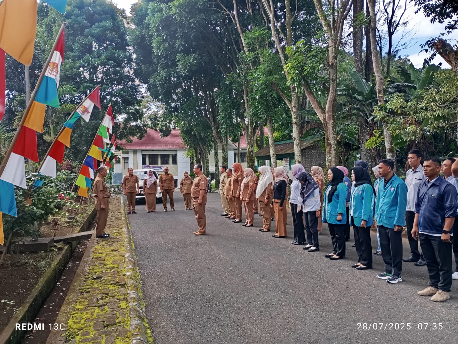 APEL RUTIN SENIN, 28 JULI 2025 DI LINGKUNGAN DISPERINDAGKOP & UKM