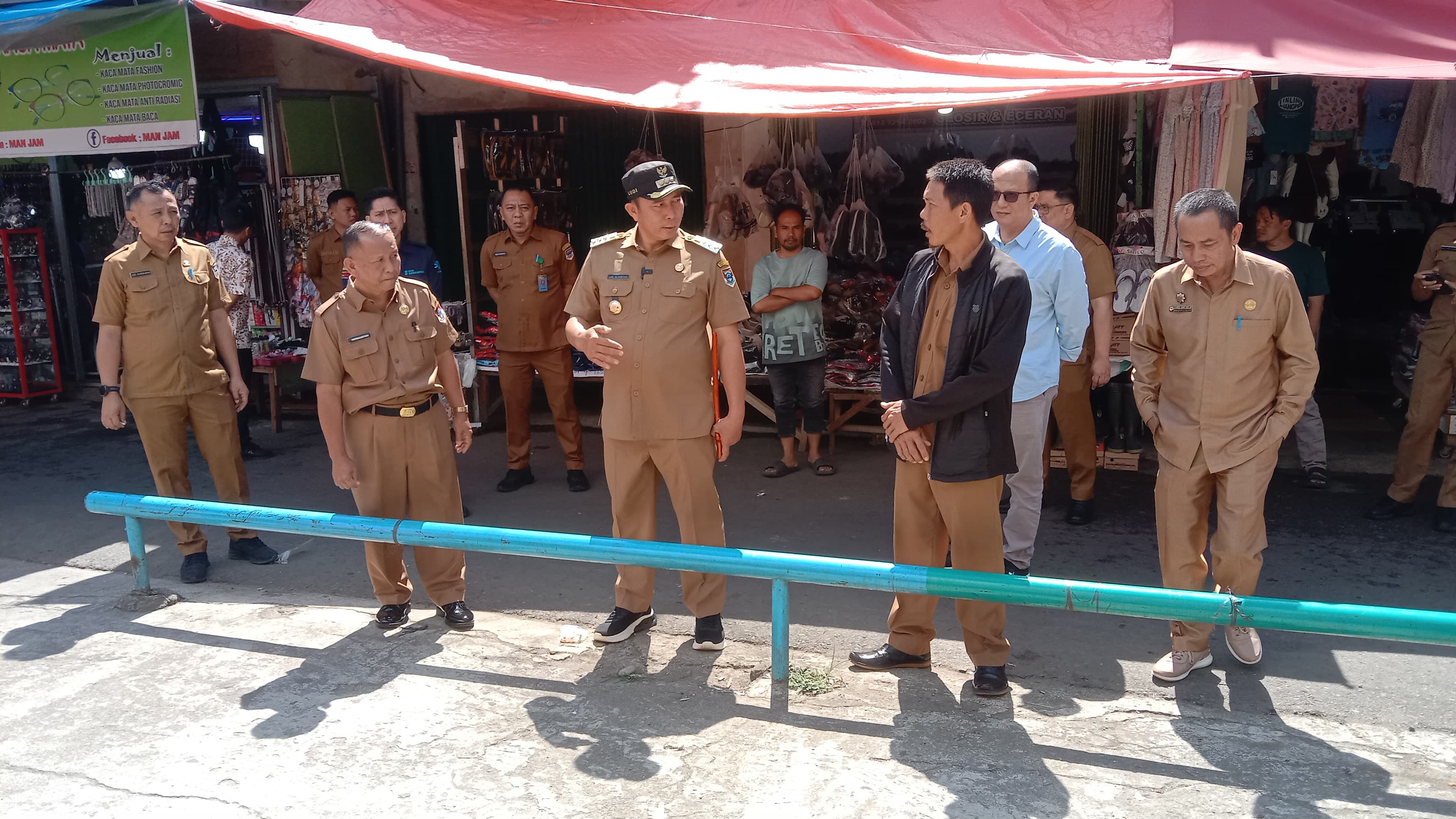 DISPERINDAGKOP & UKM MENDAMPINGI WALI KOTA PAGAR ALAM TINJAU PASAR PAGAR ALAM SQUARE DAN SEJUMLAH ASET DAERAH